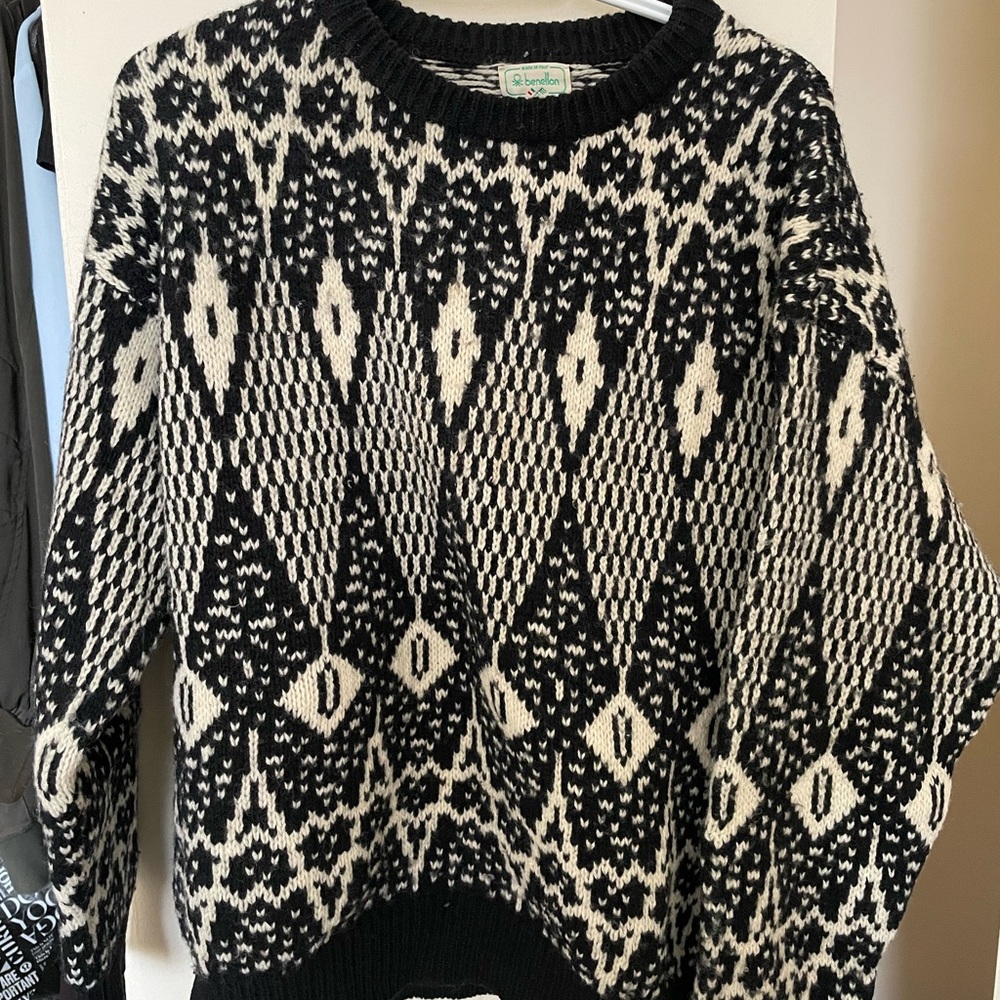 Vintage white and black wool sweater